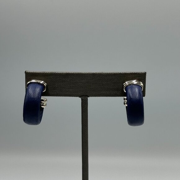 Joan Rivers Hoop Earrings Silver Tone Blue Leather Post Chunky Pierced 0.50" - Picture 3 of 7